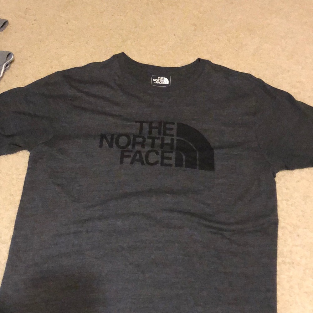 Men’s North Face Graphic tee